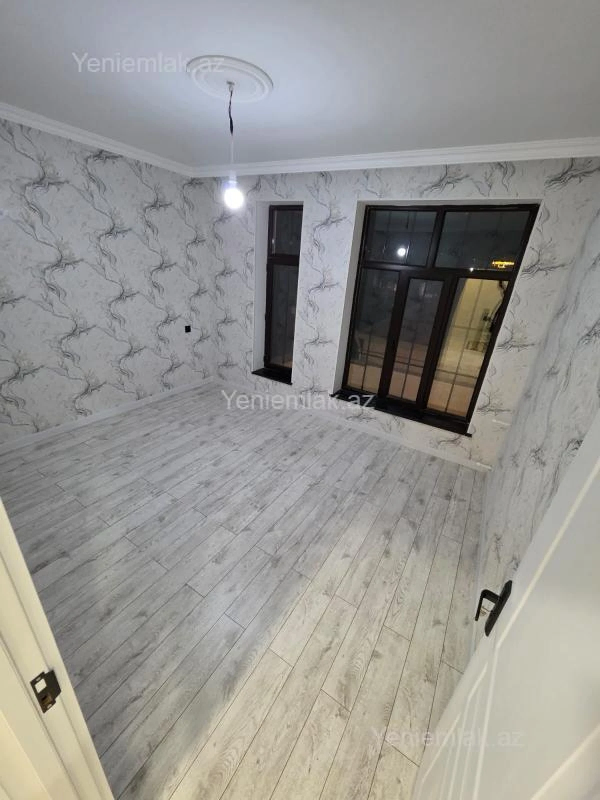 Satılır 6 otaqlı həyət evi 250 m²