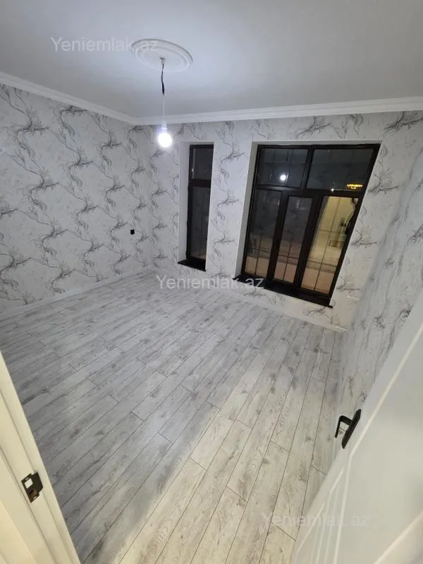 Satılır 6 otaqlı həyət evi 250 m²