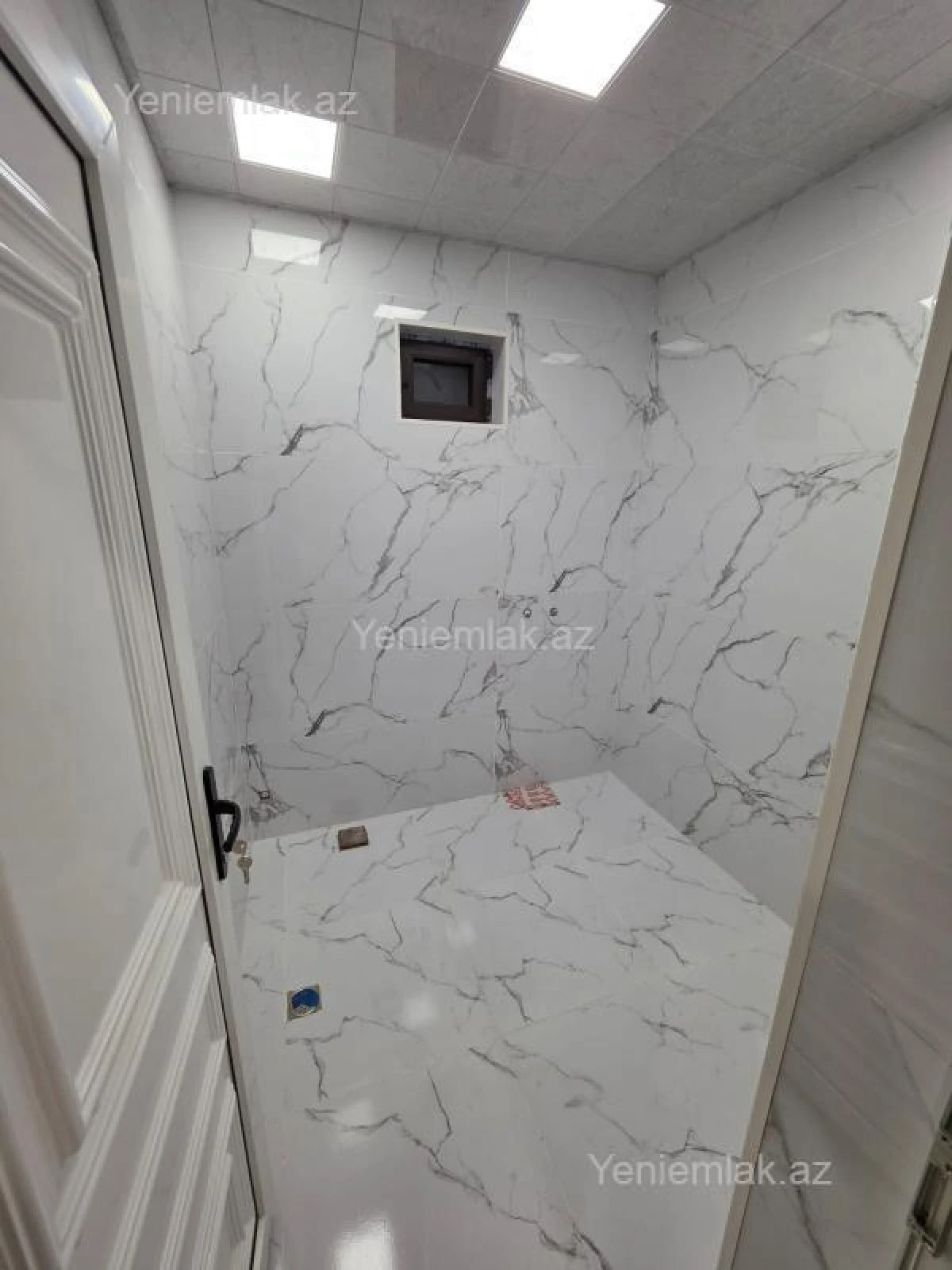 Satılır 6 otaqlı həyət evi 250 m²