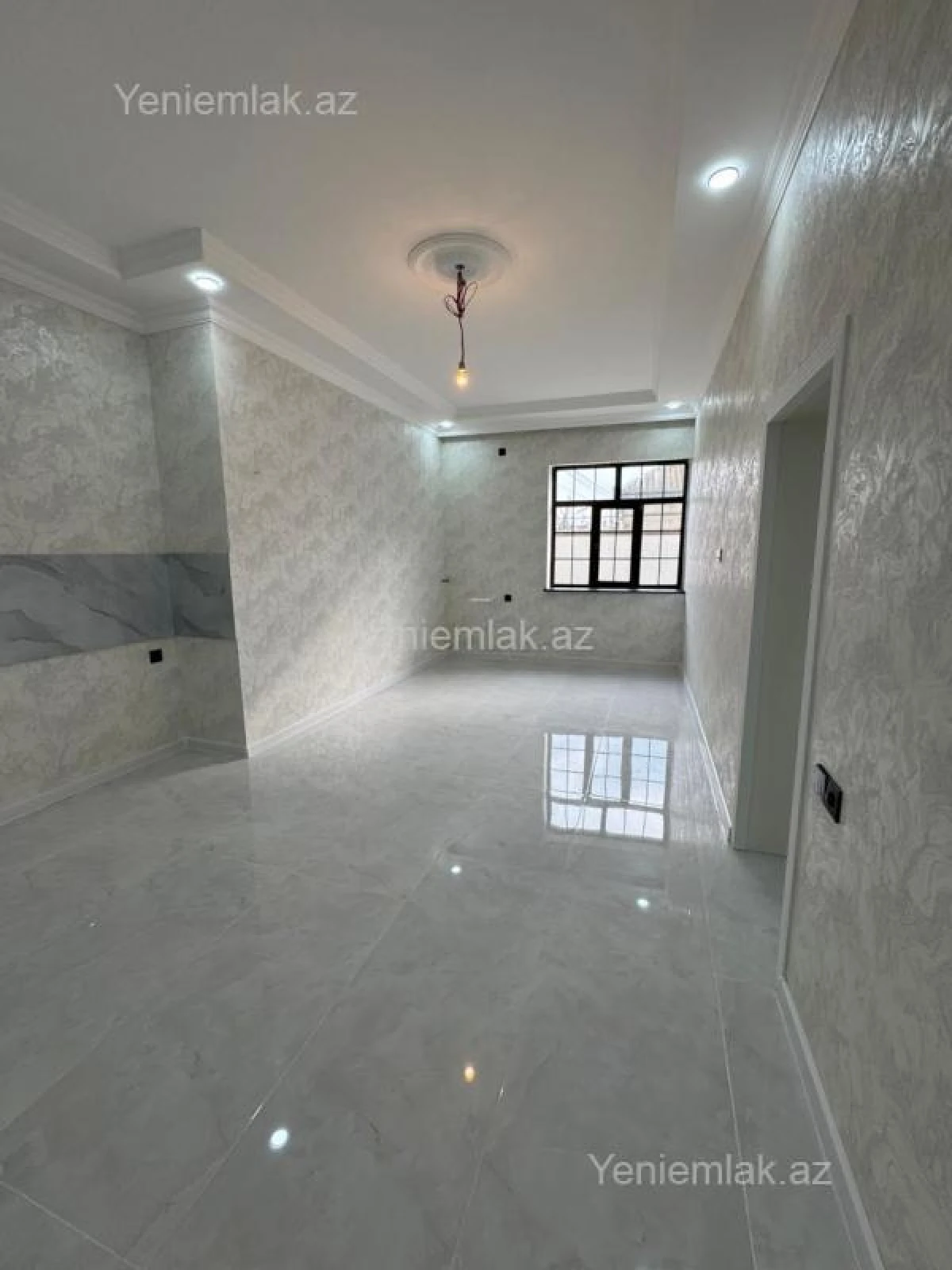 Satılır 6 otaqlı həyət evi 250 m²