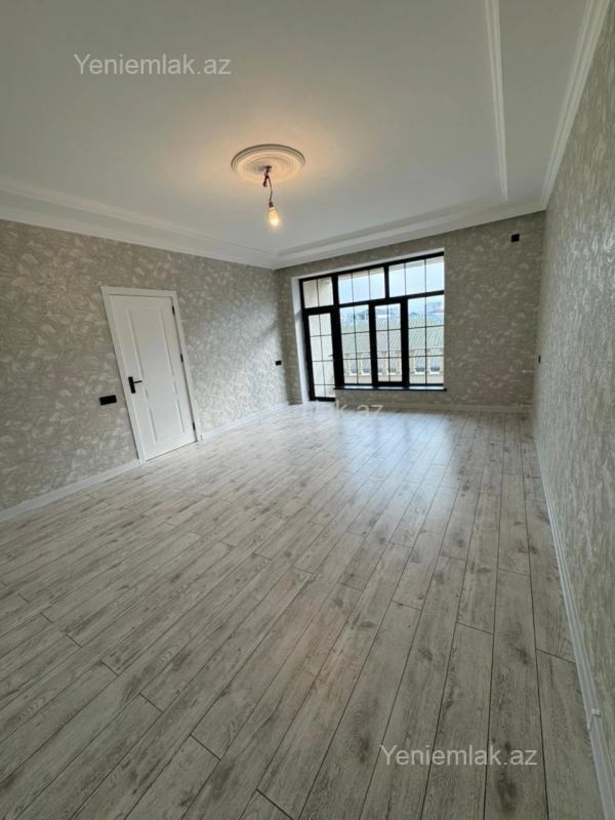 Satılır 6 otaqlı həyət evi 250 m²