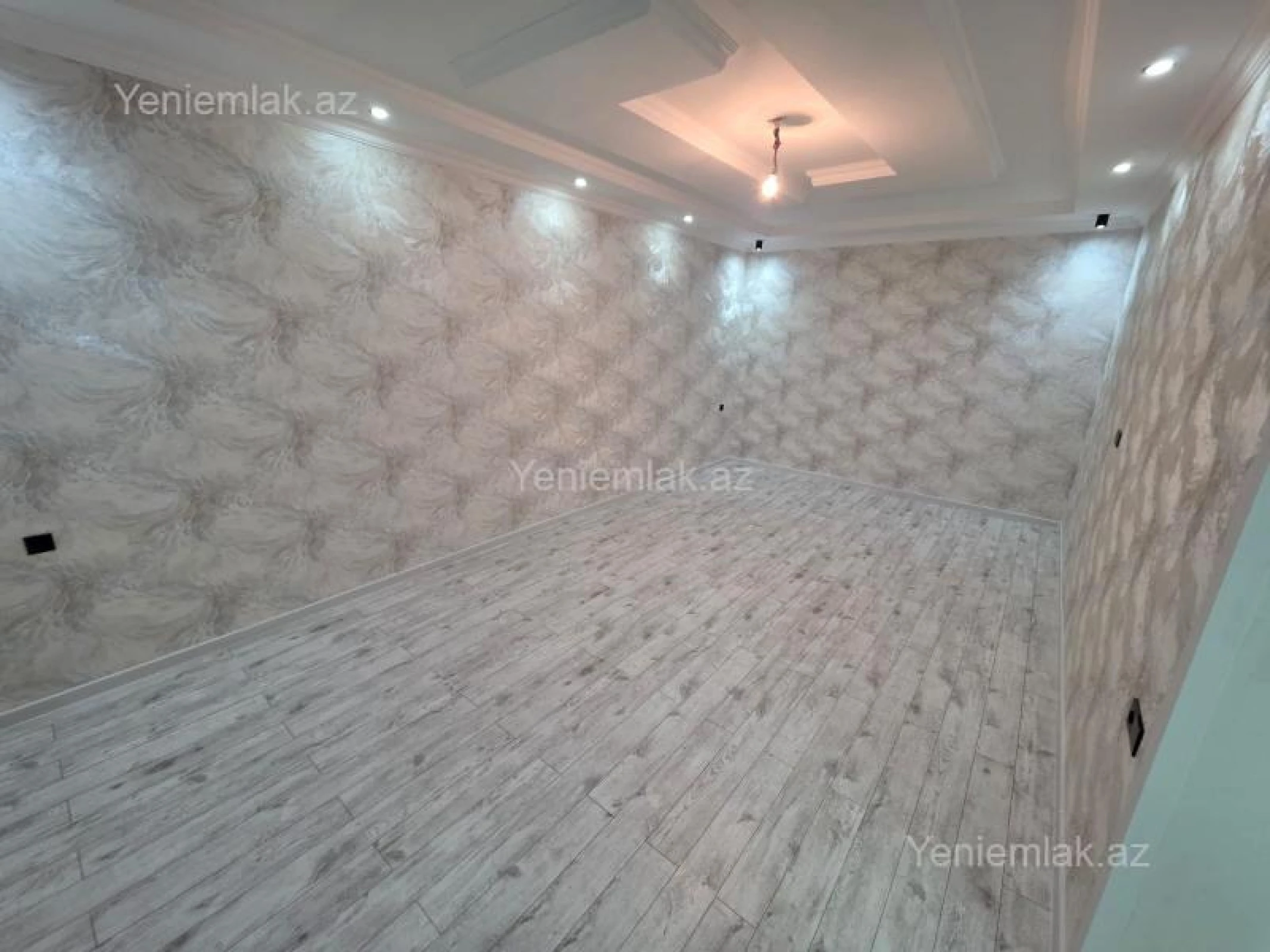 Satılır 6 otaqlı həyət evi 250 m²