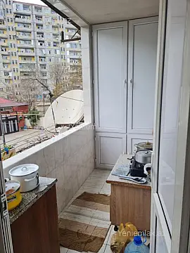 Satılır 4 otaqlı köhnə tikili 110 m²