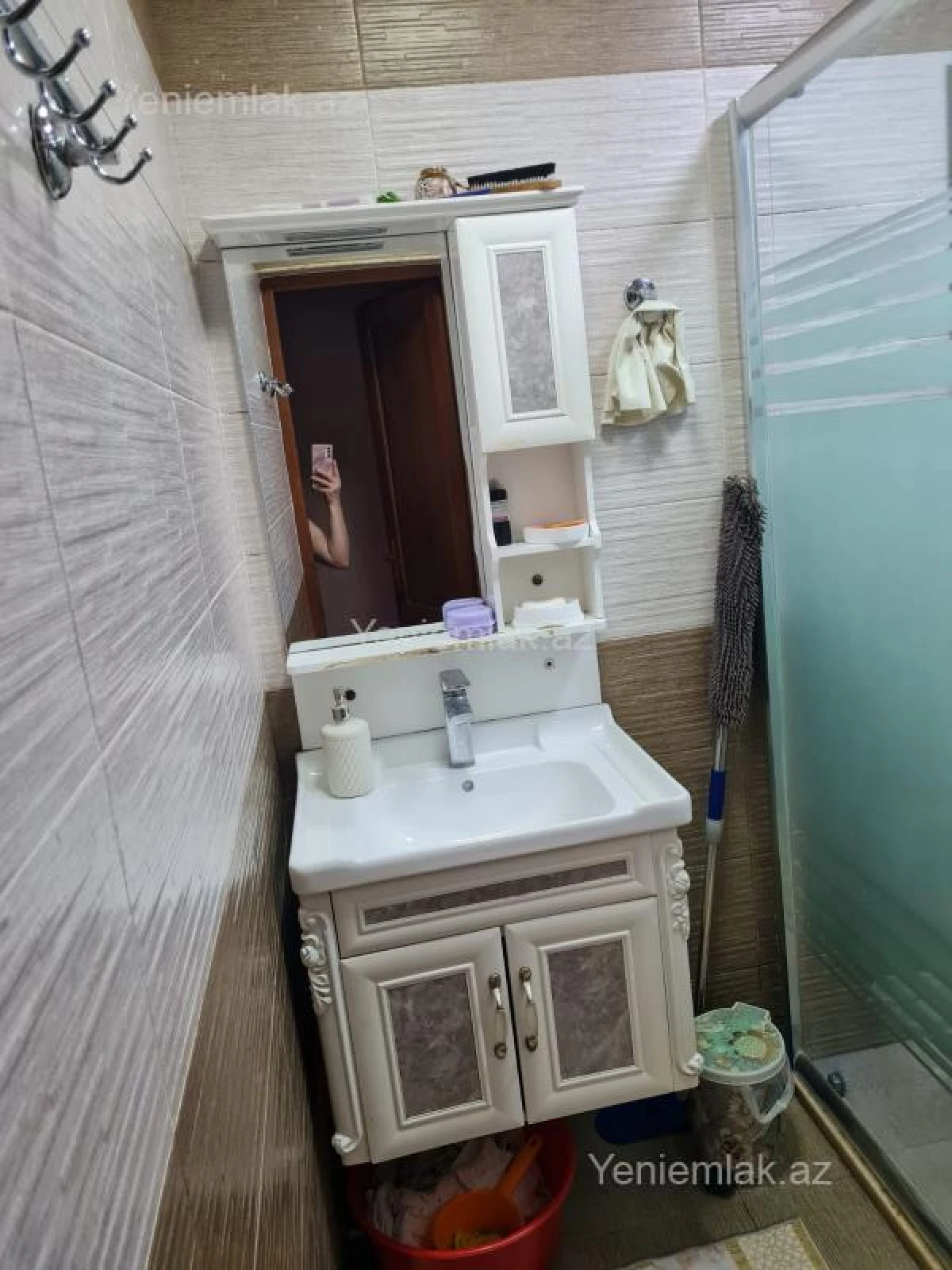 Satılır 4 otaqlı köhnə tikili 110 m²