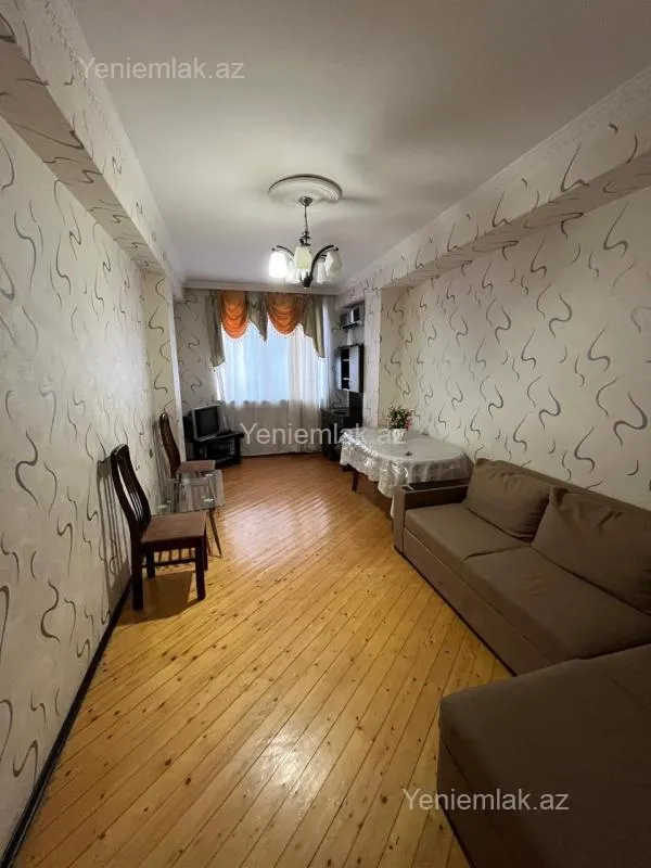 Satılır 2 otaqlı yeni tikili 70 m²