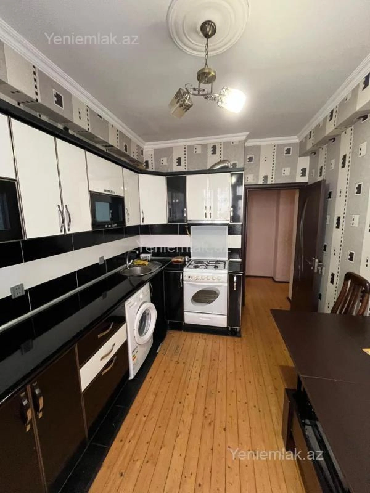 Satılır 2 otaqlı yeni tikili 70 m²