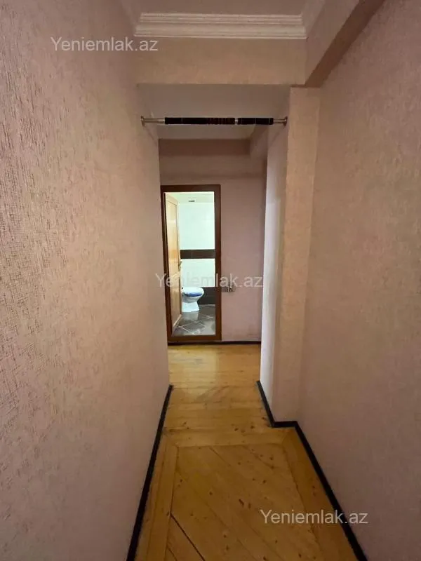 Satılır 2 otaqlı yeni tikili 70 m²