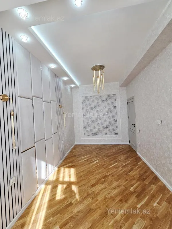 Satılır 2 otaqlı yeni tikili 75 m²