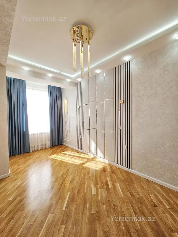 Satılır 2 otaqlı yeni tikili 75 m²