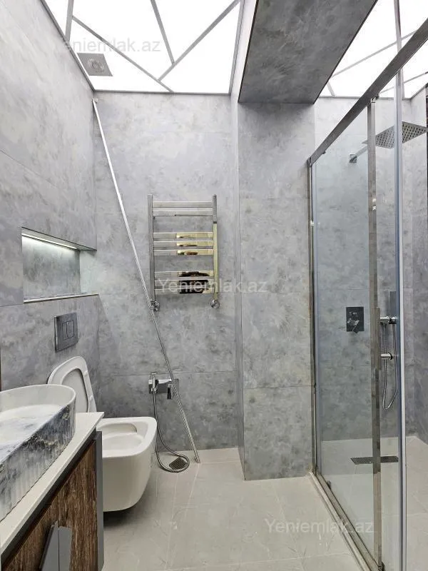 Satılır 2 otaqlı yeni tikili 75 m²