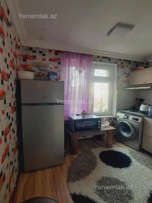 Satılır 1 otaqlı köhnə tikili 31 m²