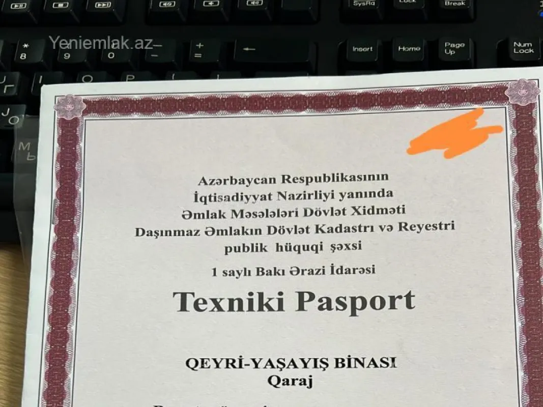 Satılır qaraj 18 m²