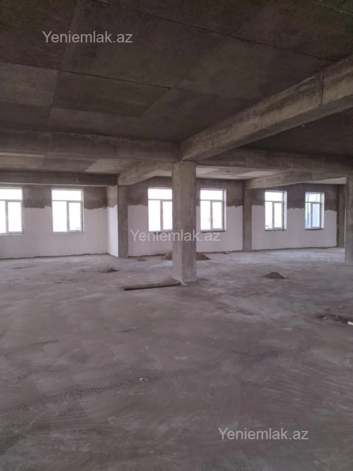 Satılır 16 otaqlı obyekt 5000 m²