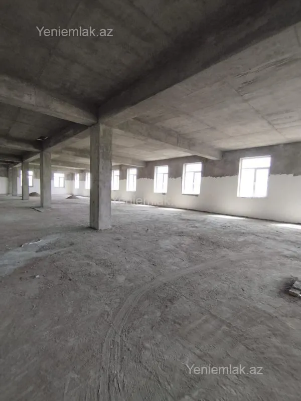 Satılır 16 otaqlı obyekt 5000 m²