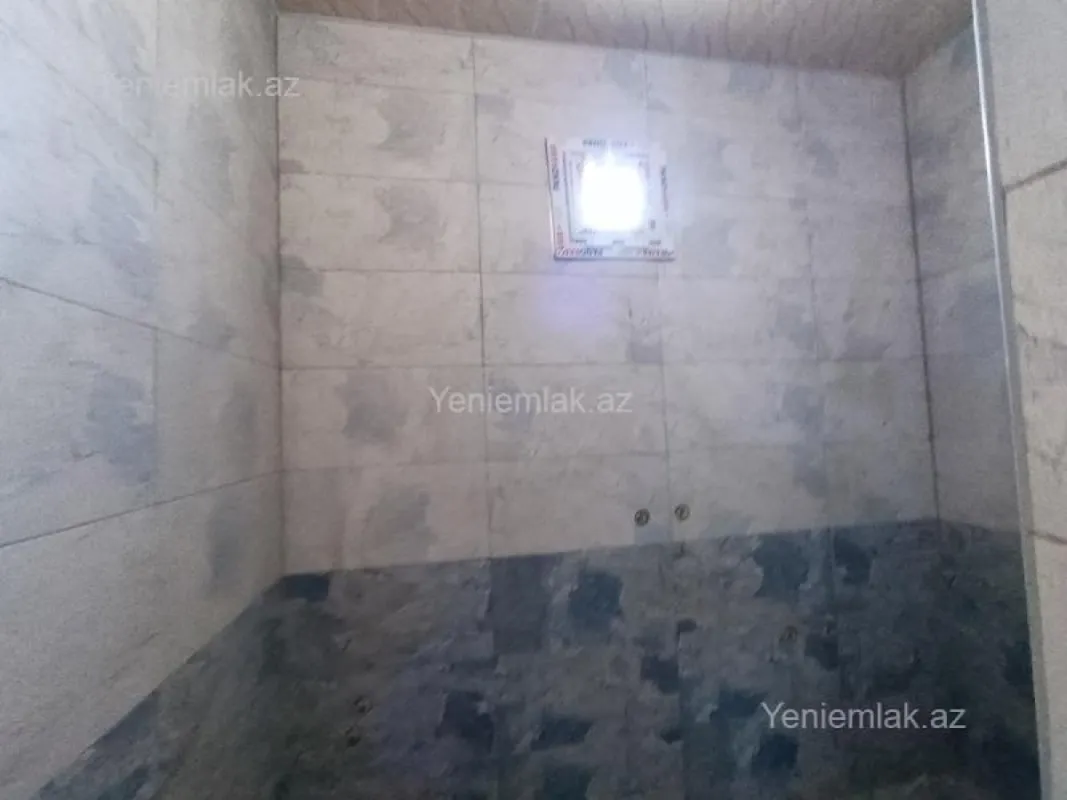 Satılır 4 otaqlı həyət evi 135 m²
