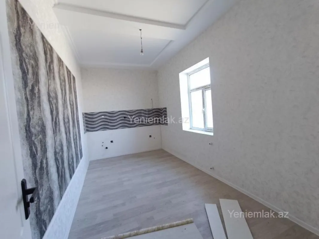 Satılır 4 otaqlı həyət evi 135 m²