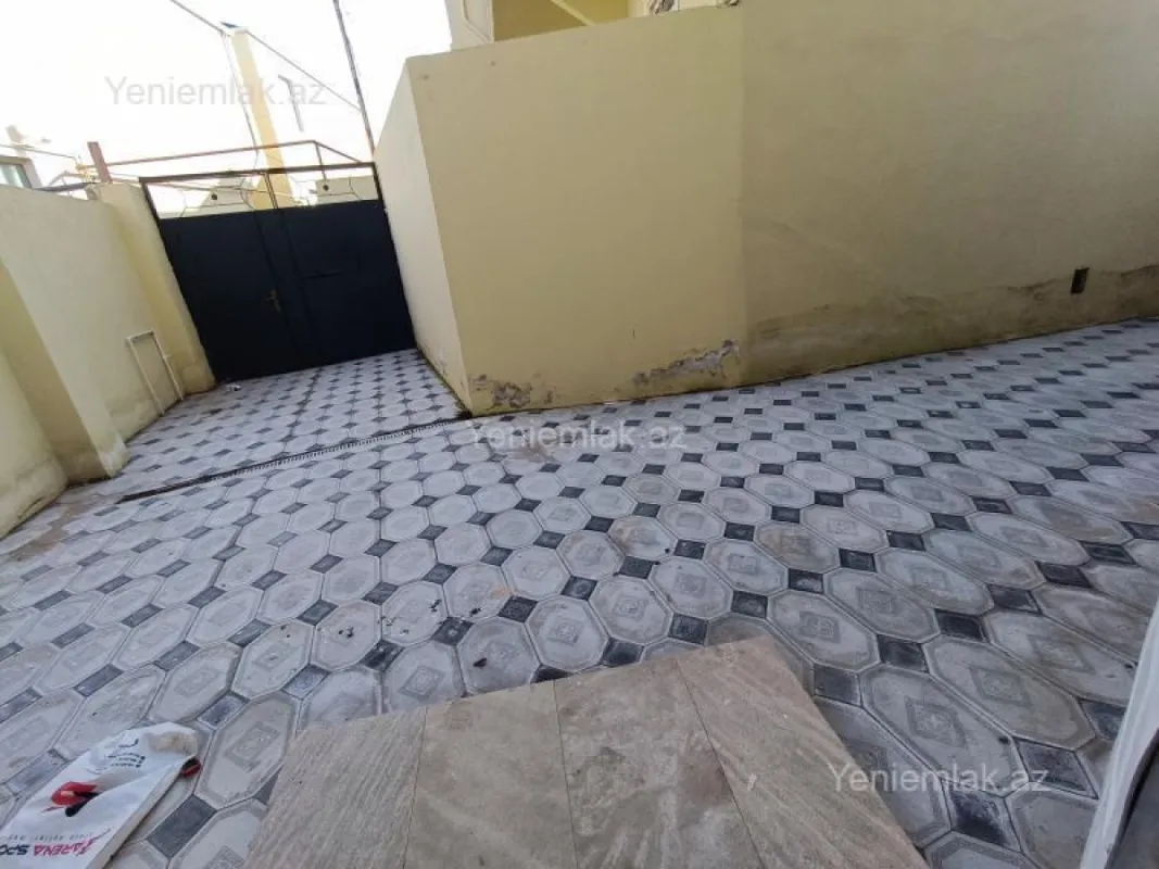 Satılır 4 otaqlı həyət evi 135 m²