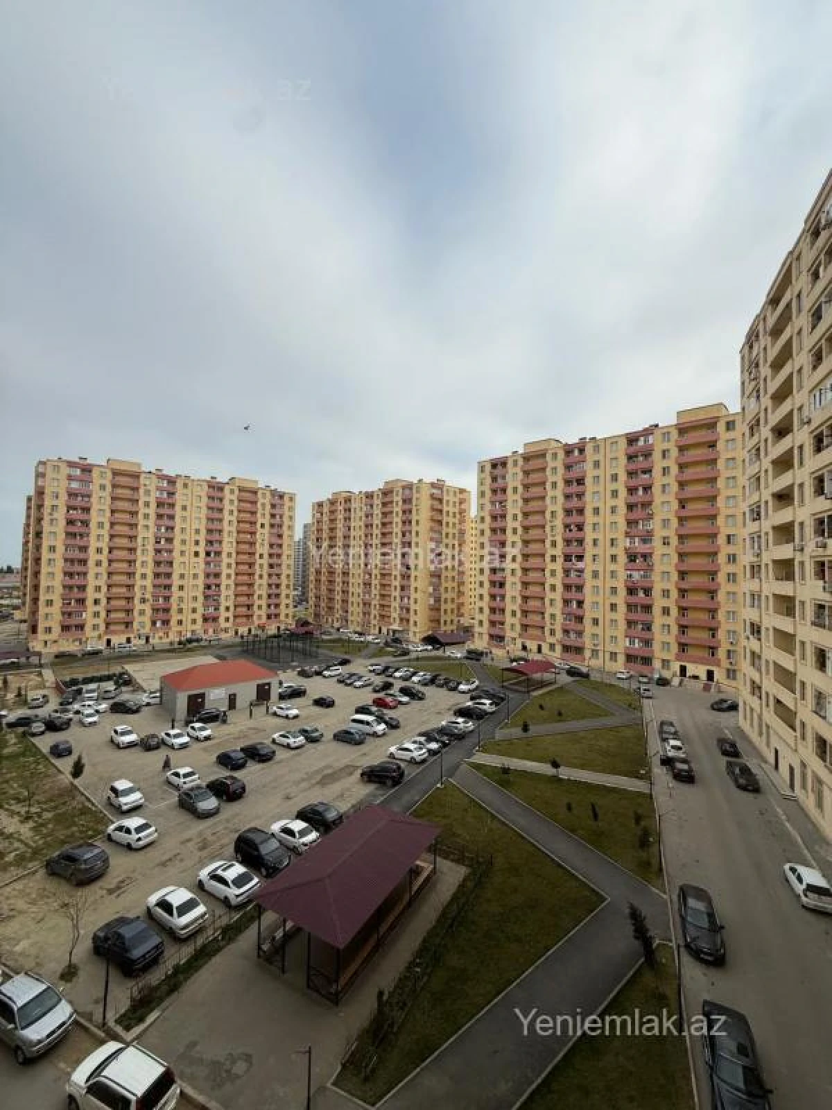 Satılır 3 otaqlı yeni tikili 120 m²