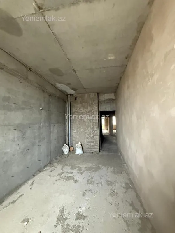 Satılır 3 otaqlı yeni tikili 120 m²