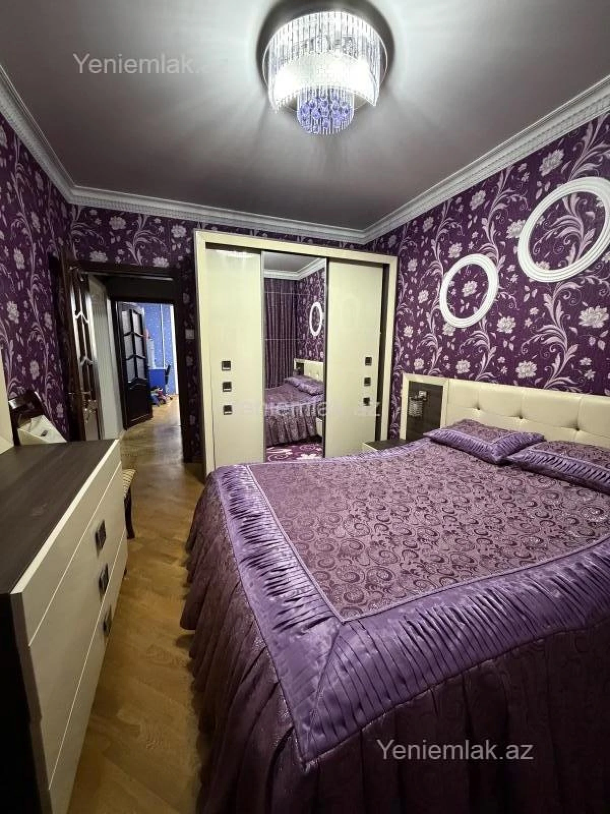 Satılır 4 otaqlı köhnə tikili 115 m²