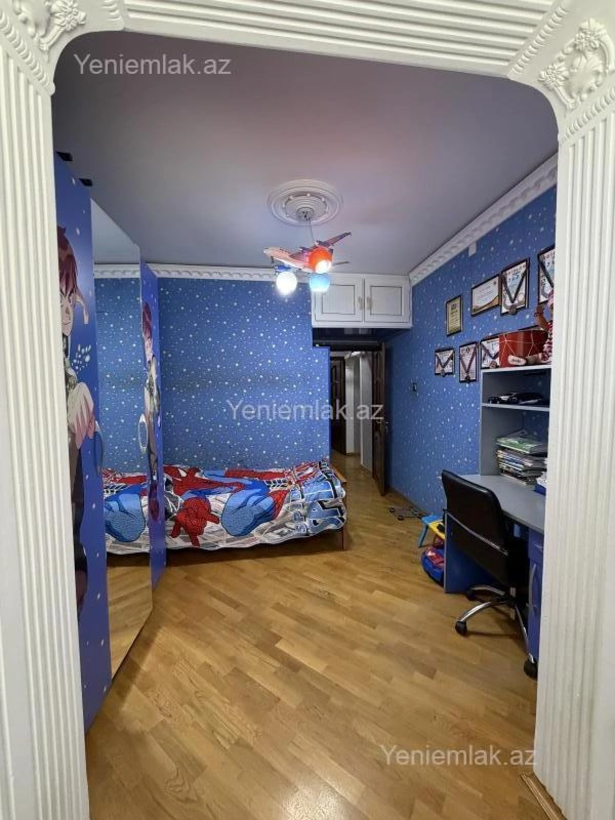 Satılır 4 otaqlı köhnə tikili 115 m²