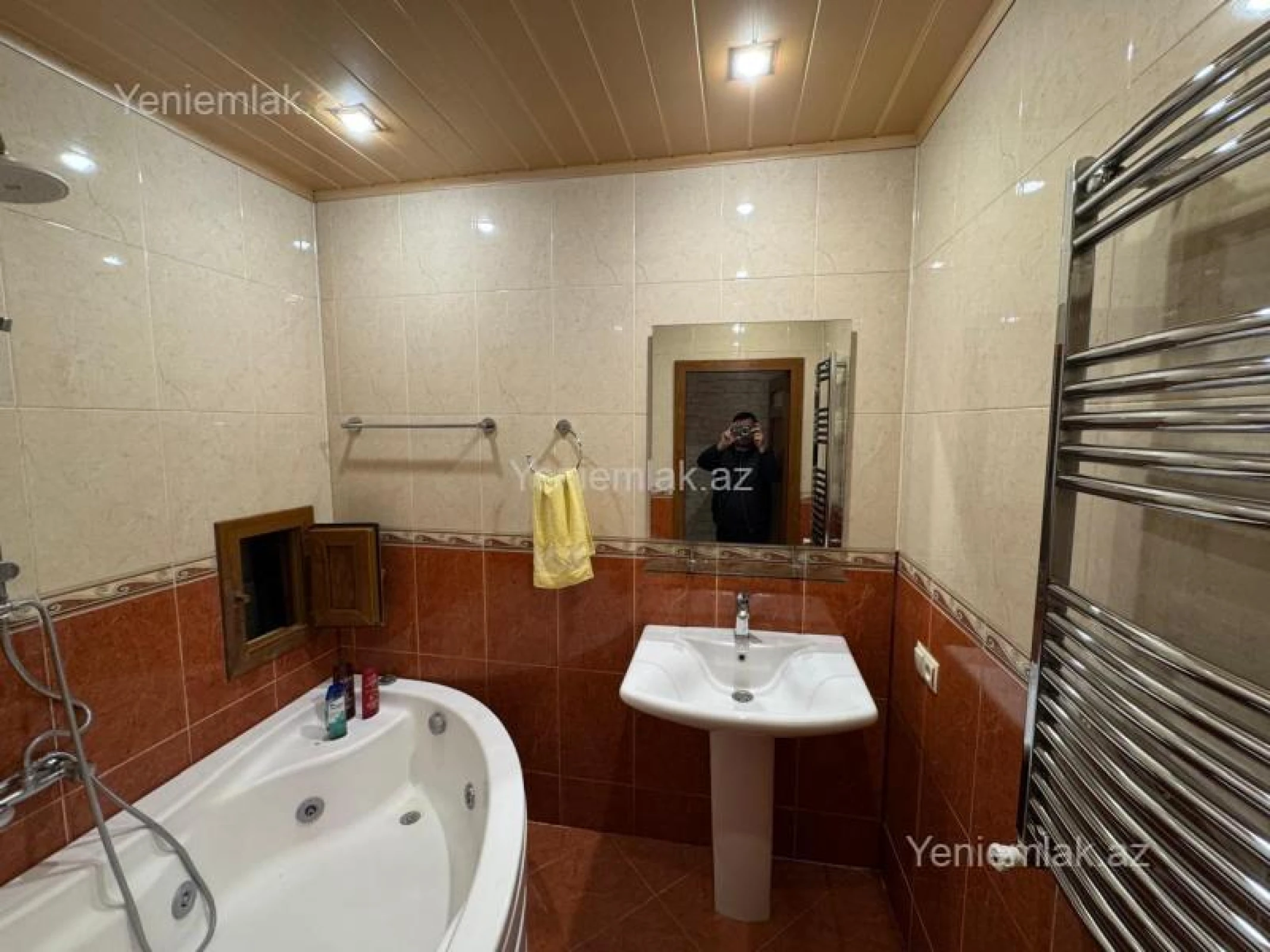 Satılır 3 otaqlı yeni tikili 160 m²