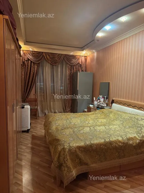 Satılır 3 otaqlı yeni tikili 160 m²