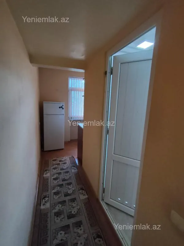 Satılır 2 otaqlı köhnə tikili 55 m²