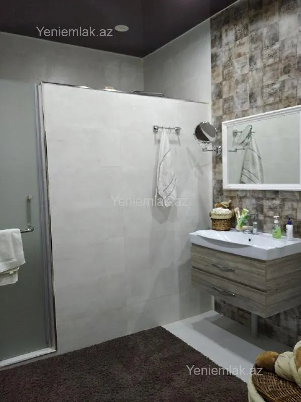 Satılır 3 otaqlı yeni tikili 123 m²