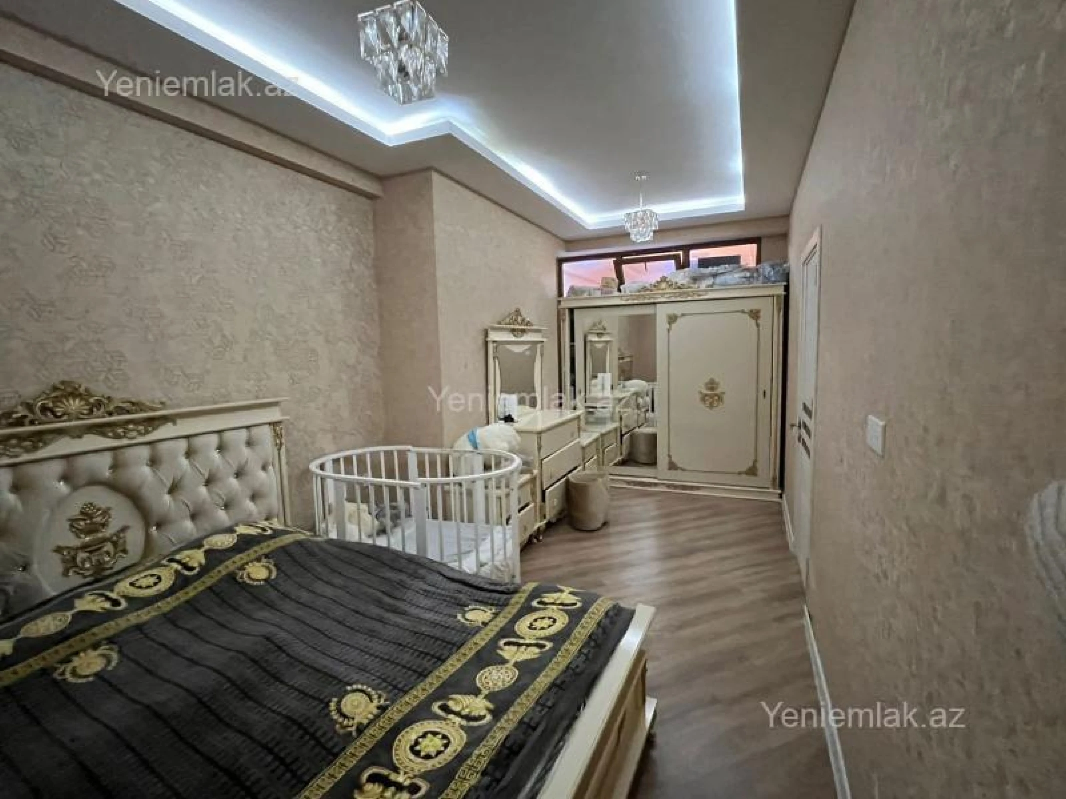 Satılır 2 otaqlı yeni tikili 72 m²