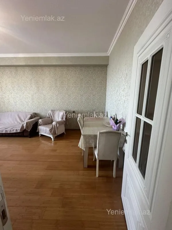 Satılır 3 otaqlı yeni tikili 95 m²