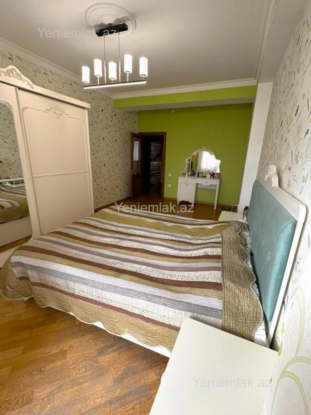 Satılır 3 otaqlı yeni tikili 114 m²