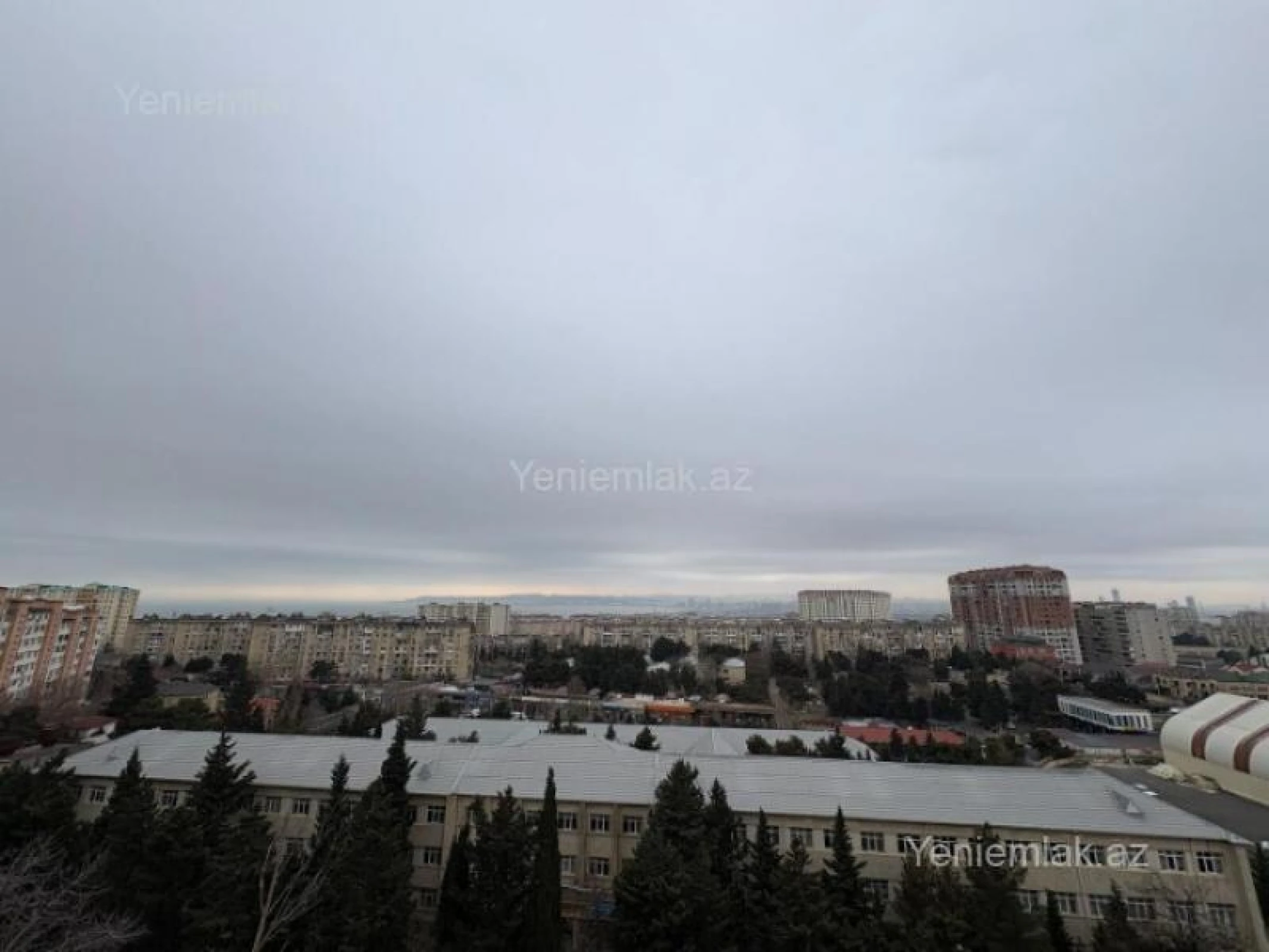 Satılır 3 otaqlı köhnə tikili 80 m²