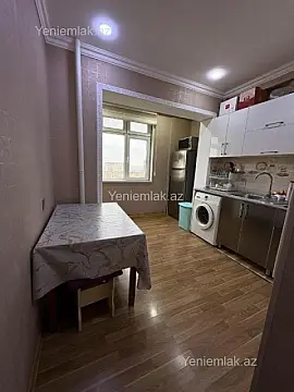 Satılır 3 otaqlı köhnə tikili 80 m²