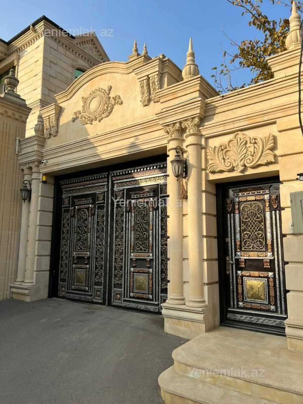 Satılır 7 otaqlı həyət evi 500 m²