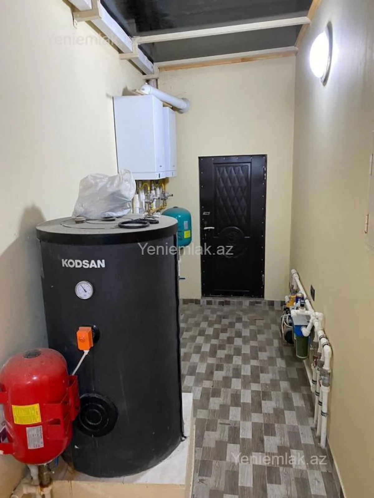 Satılır 7 otaqlı həyət evi 500 m²