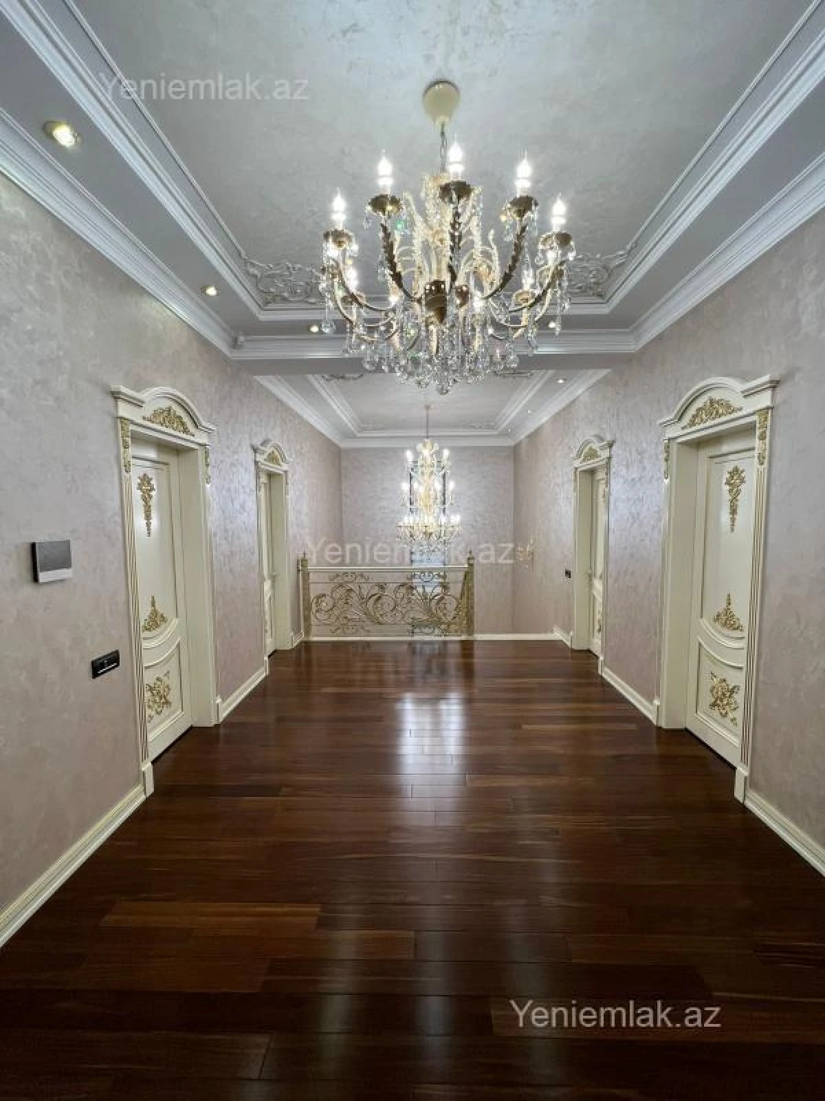 Satılır 7 otaqlı həyət evi 500 m²