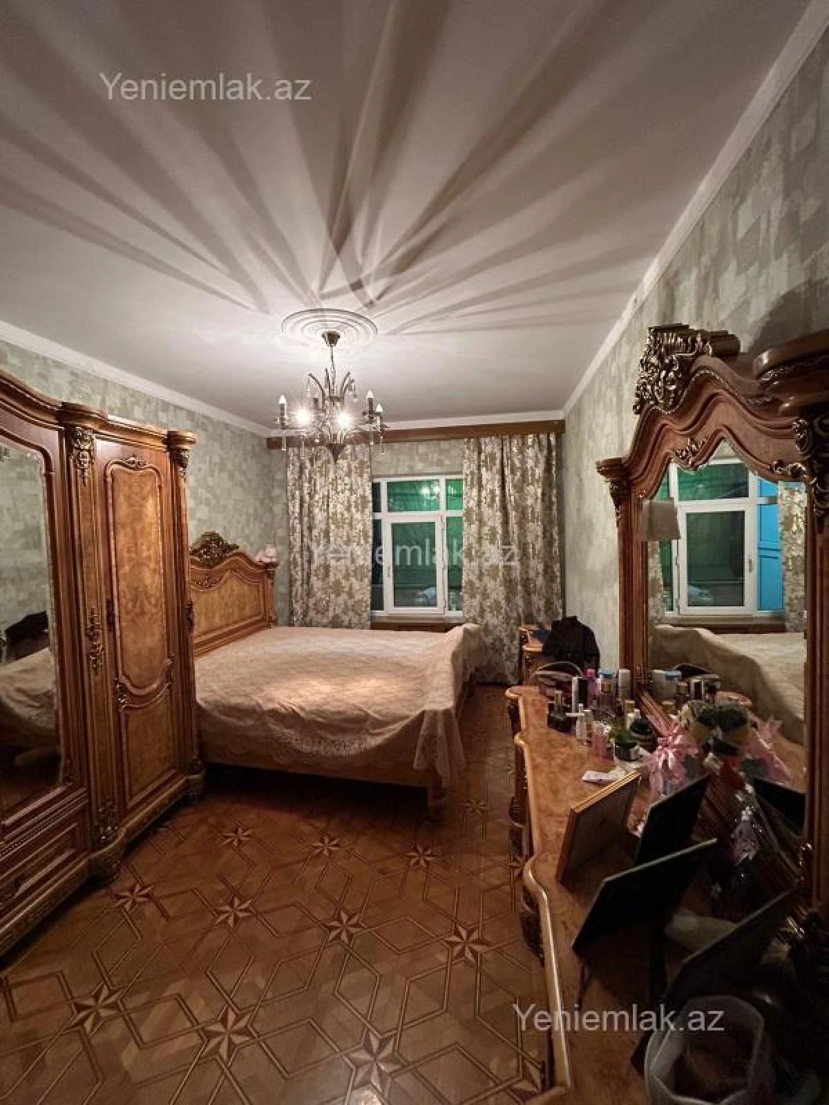 Satılır 5 otaqlı köhnə tikili 110 m²