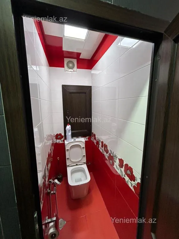 Satılır 5 otaqlı köhnə tikili 110 m²