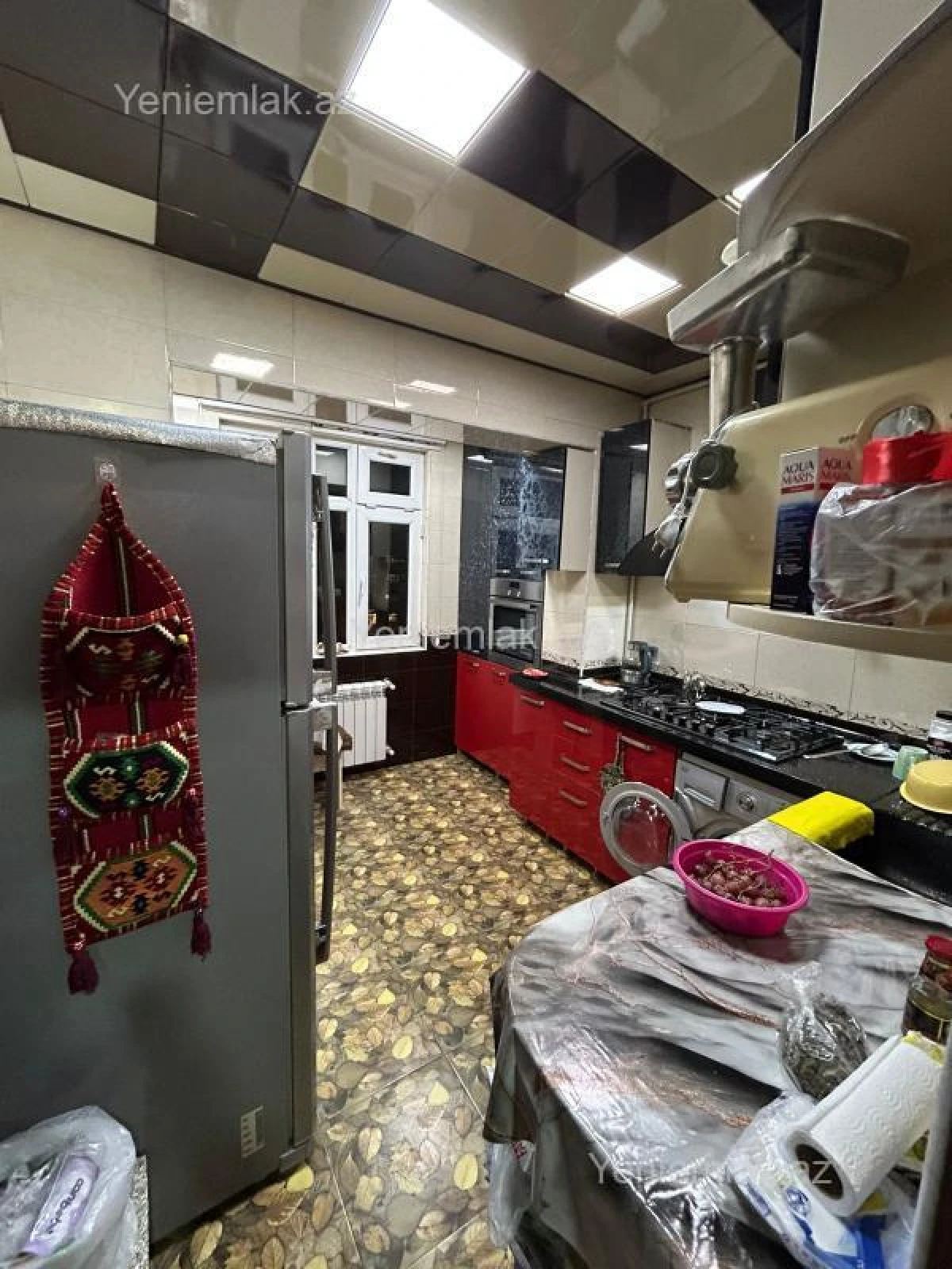 Satılır 5 otaqlı köhnə tikili 110 m²