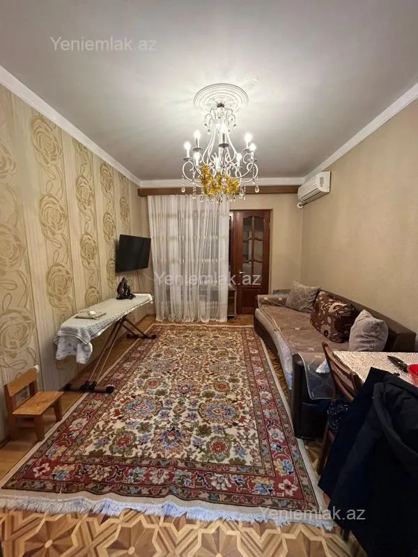 Satılır 5 otaqlı köhnə tikili 110 m²
