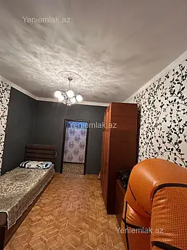 Satılır 5 otaqlı köhnə tikili 110 m²
