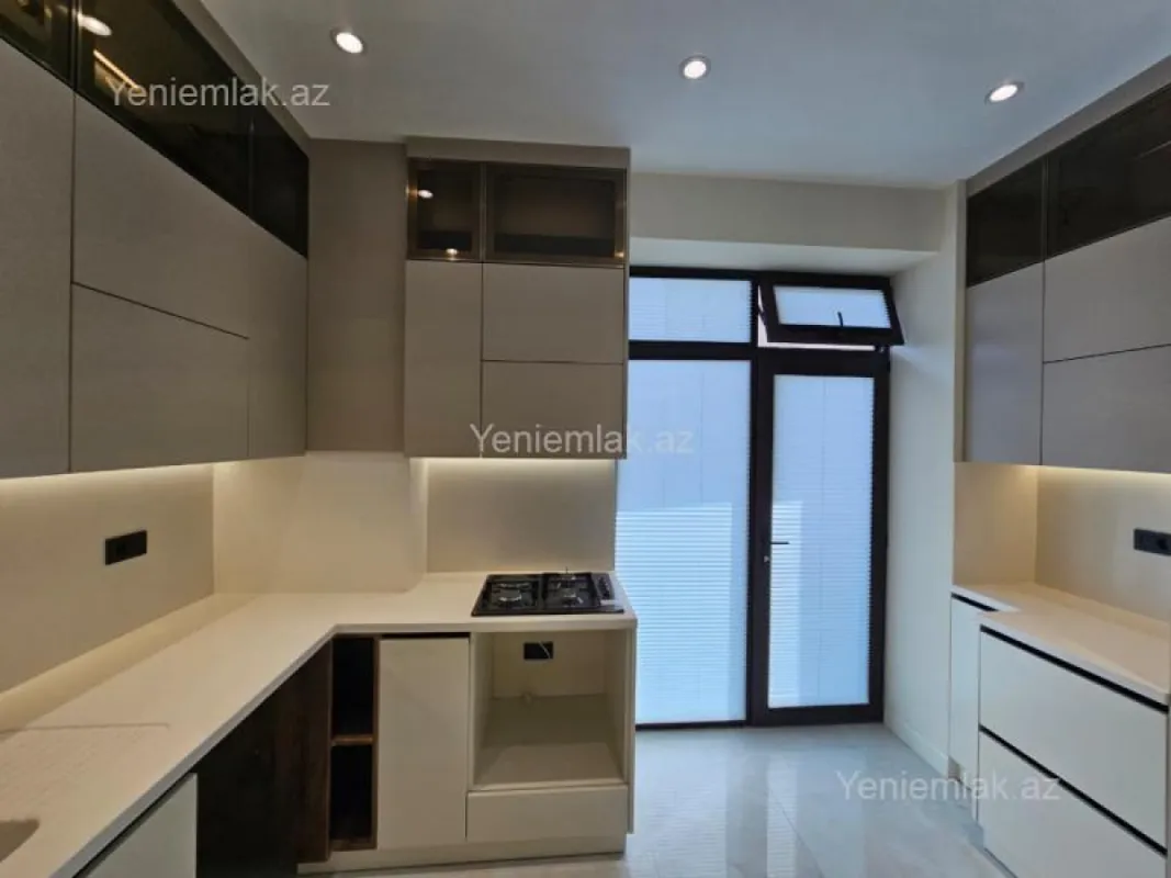 Satılır 3 otaqlı yeni tikili 103 m²