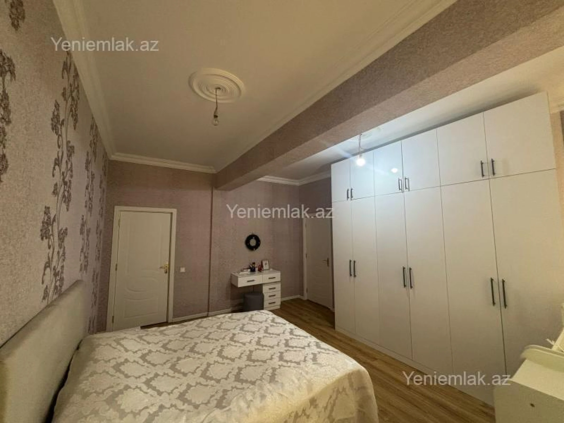 Satılır 3 otaqlı yeni tikili 101 m²