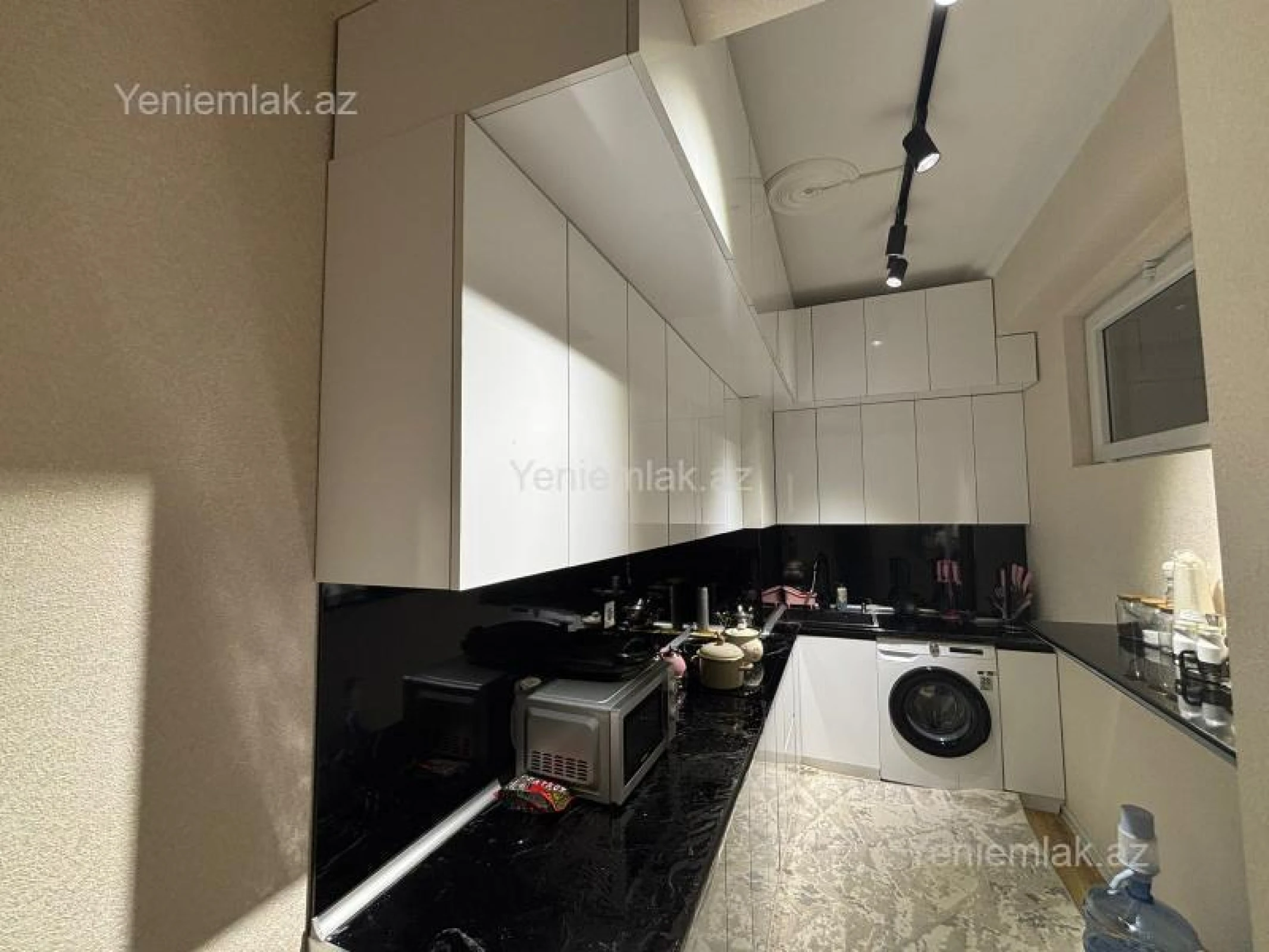 Satılır 3 otaqlı yeni tikili 101 m²