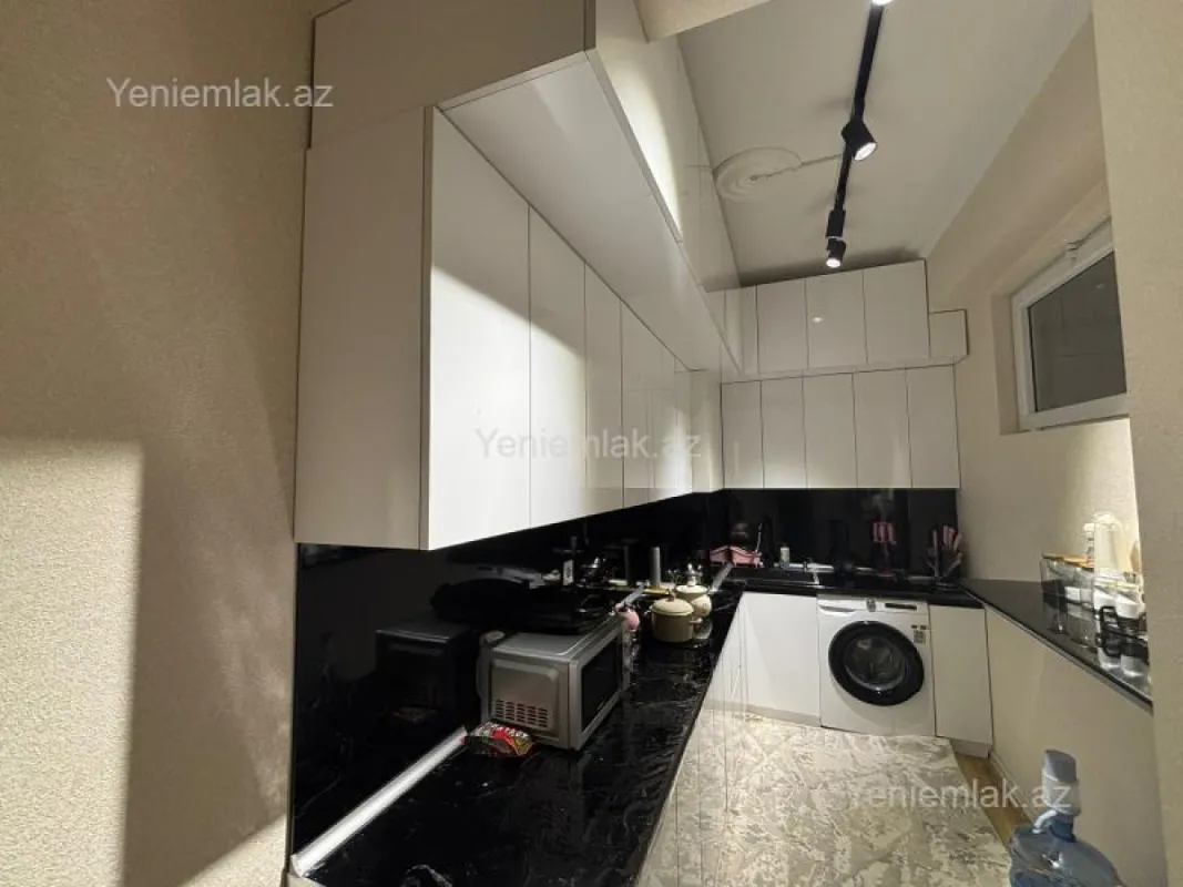 Satılır 3 otaqlı yeni tikili 101 m²