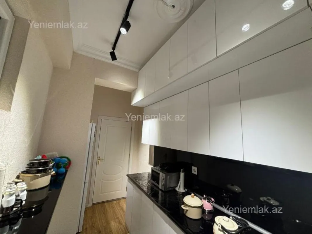 Satılır 3 otaqlı yeni tikili 101 m²