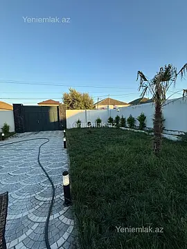 Satılır 6 otaqlı həyət evi 300 m²