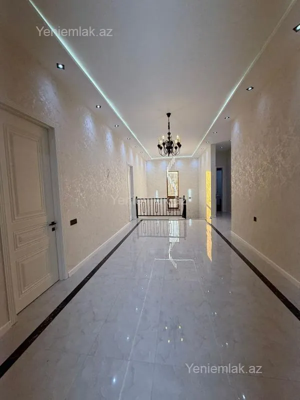 Satılır 6 otaqlı həyət evi 300 m²
