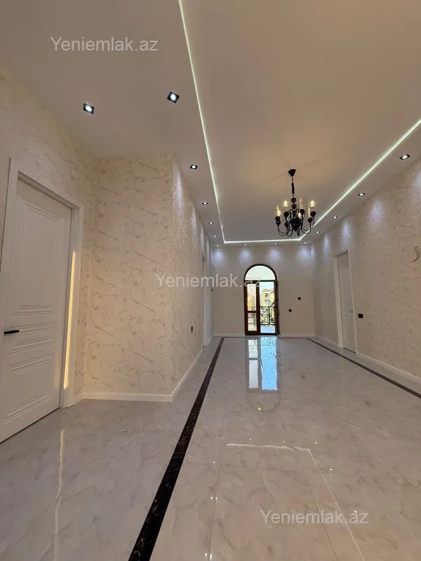 Satılır 6 otaqlı həyət evi 300 m²
